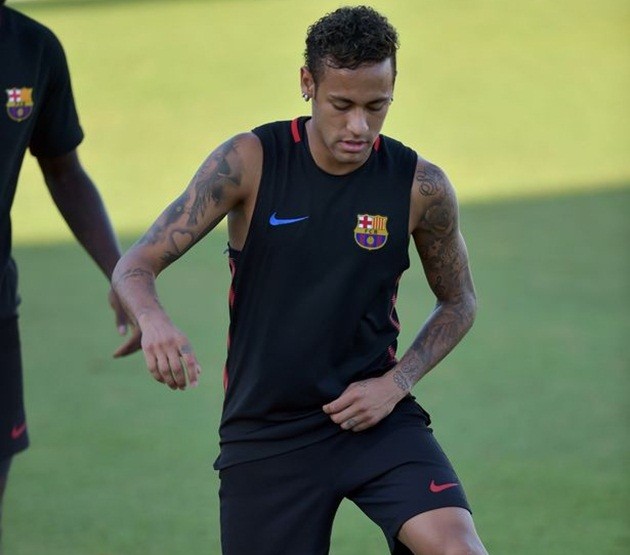 Đánh nhau xong, Neymar làm gì? - Bóng Đá