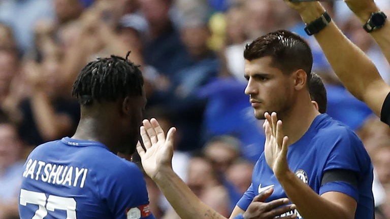 Batshuayi đáp trả cáo buộc cười đểu Morata - Bóng Đá