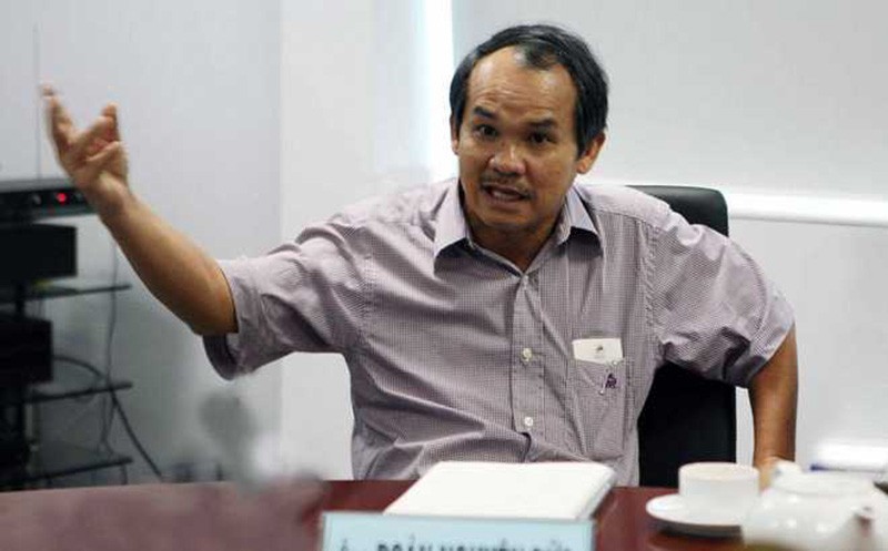 Bầu Đức khiến giới cầm còi 