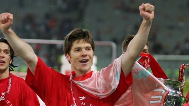 Đội hình Liverpool 2005 và Liverpool 2018: Những cái tên tốt nhất - Bóng Đá