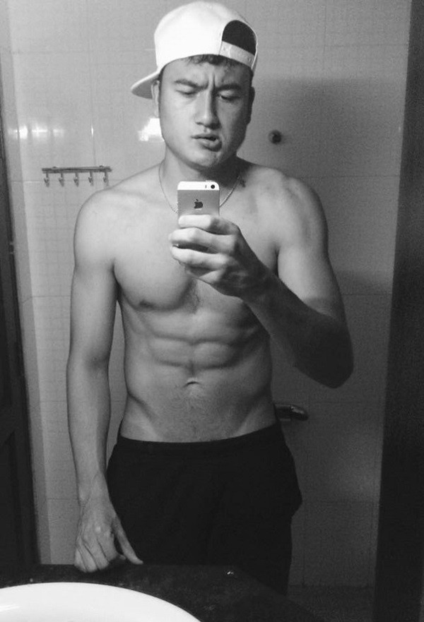 Đọ body vạm vỡ của Đặng Văn Lâm, Bùi Tiến Dũng và các đồng đội - Bóng Đá