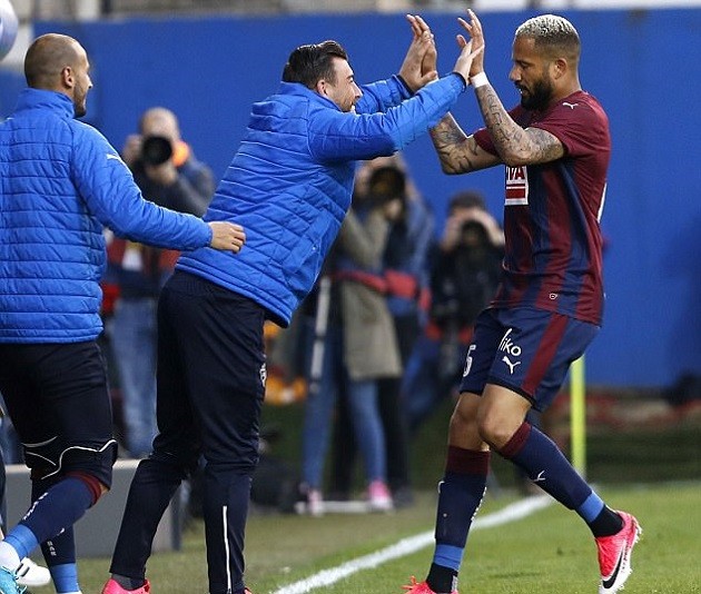 Hàng hớ của Sir Alex giúp Eibar tiệm cận Europa League - Bóng Đá