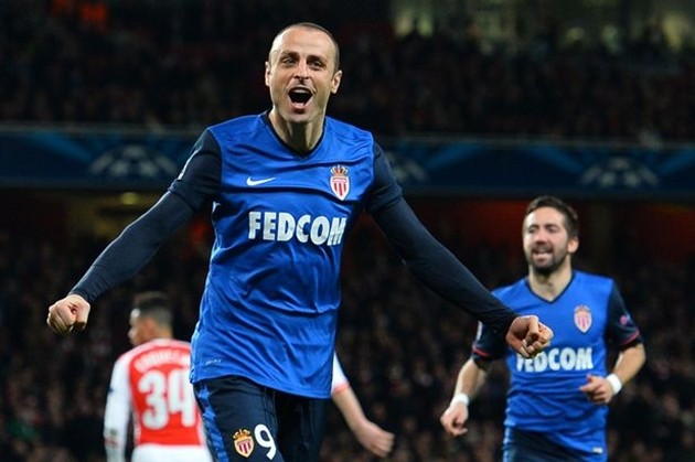 Berbatov: Muốn thành công, hãy xem bóng đá là phụ nữ - Bóng Đá