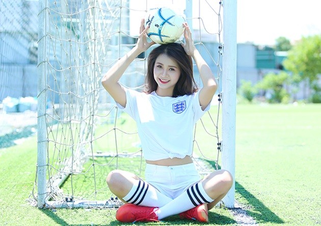 Nữ bác sĩ tương lai tin Harry Kane giúp Anh 