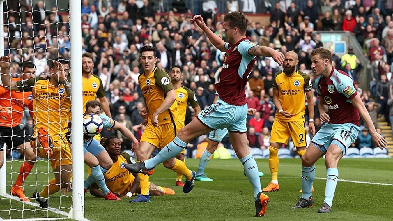 10 thống kê đáng chú ý trước vòng cuối Ngoại hạng Anh: Lewis Dunk - người nắm vận mệnh Chelsea - Bóng Đá