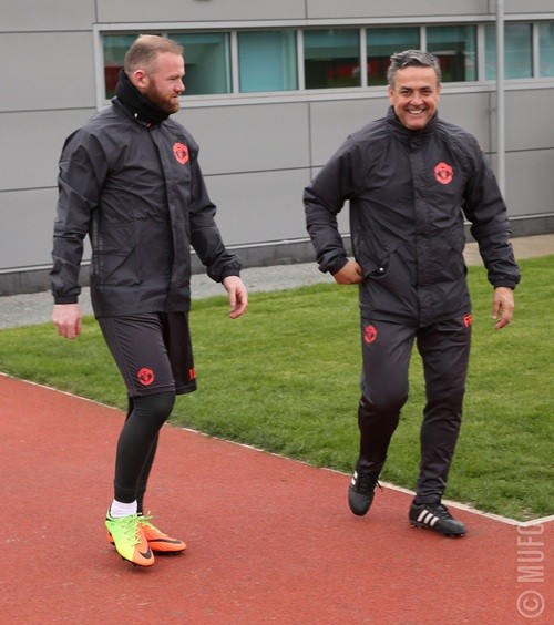 De Gea, Rooney xuất hiện trên sân tập trước giờ lên đường sang Bỉ - Bóng Đá