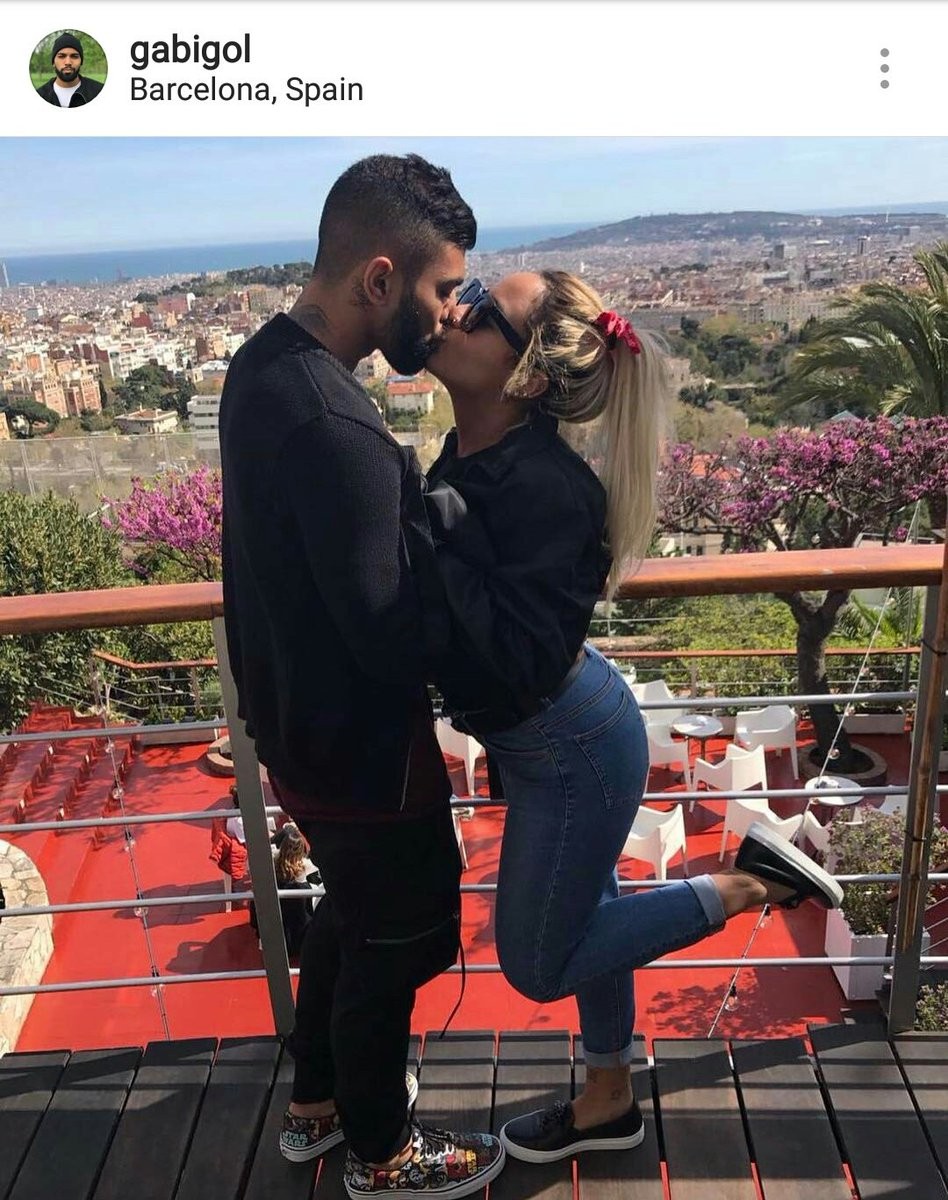 Đồng đội cưa đổ em gái Neymar - Bóng Đá