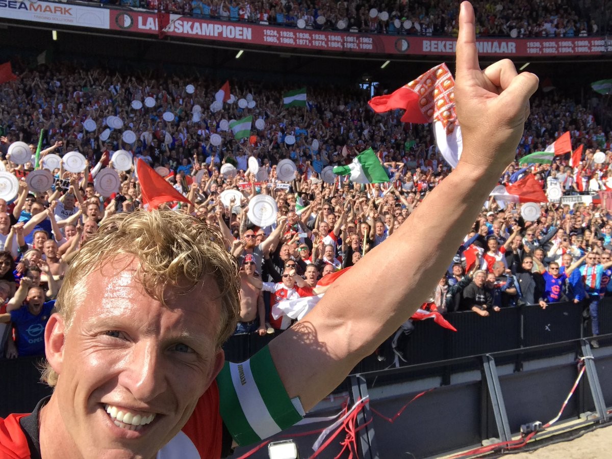 NÓNG: Ajax mất chức vô địch Hà Lan vì... Dirt Kuyt - Bóng Đá