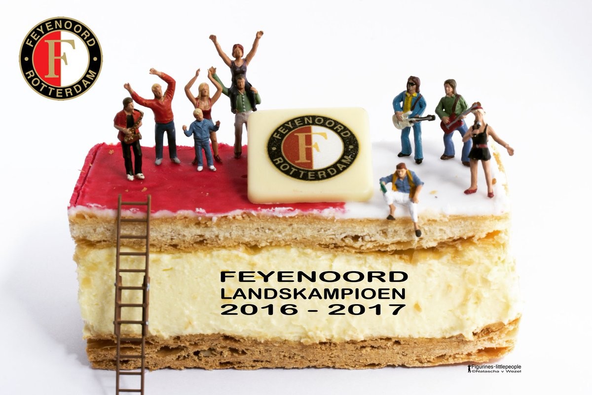 Chùm ảnh: Vô địch Hà Lan, Feyenoord kết thúc 18 năm mòn mỏi - Bóng Đá