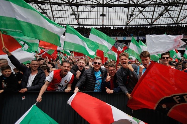 Chùm ảnh: Vô địch Hà Lan, Feyenoord kết thúc 18 năm mòn mỏi - Bóng Đá