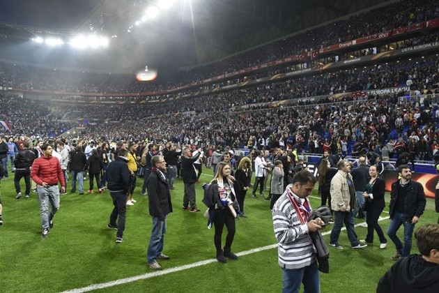 Những hình ảnh ấn tượng nhất lượt đi tứ kết Europa League - Bóng Đá