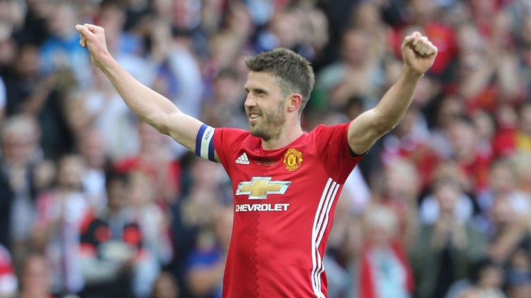 Carrick nói gì trong ngày tri ân đầy cảm xúc? - Bóng Đá