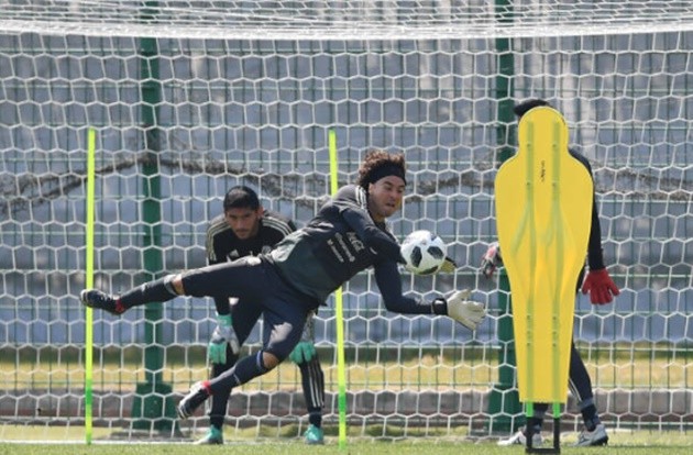 Hé lộ thứ vũ khí Mexico dùng để đối đầu với Brazil - Bóng Đá