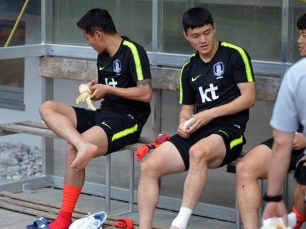 Bí quyết hồi phục năng lượng nhanh chóng của tuyển Hàn Quốc - Bóng Đá