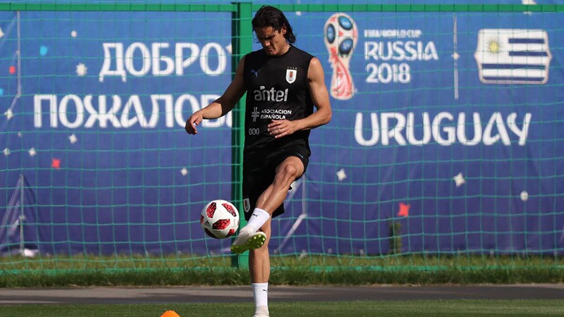 NÓNG! HLV Tabarez cập nhật tình hình chấn thương của Cavani - Bóng Đá