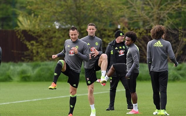 Ảnh tập luyện Chelsea - Bóng Đá