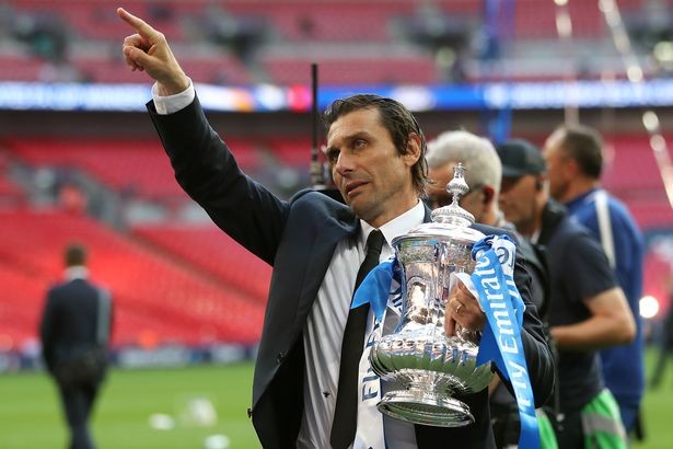 Antonio Conte cuối cùng đã sẵn sàng rời Chelsea - Bóng Đá