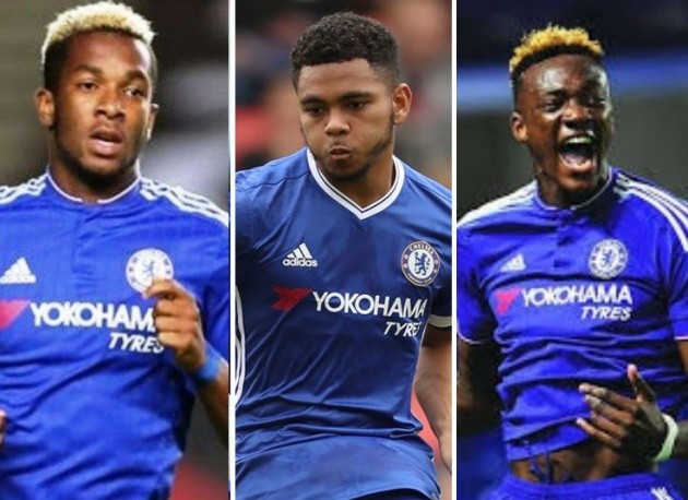 HLV Frank Lampard xác nhận đàm phán với Chelsea - Bóng Đá