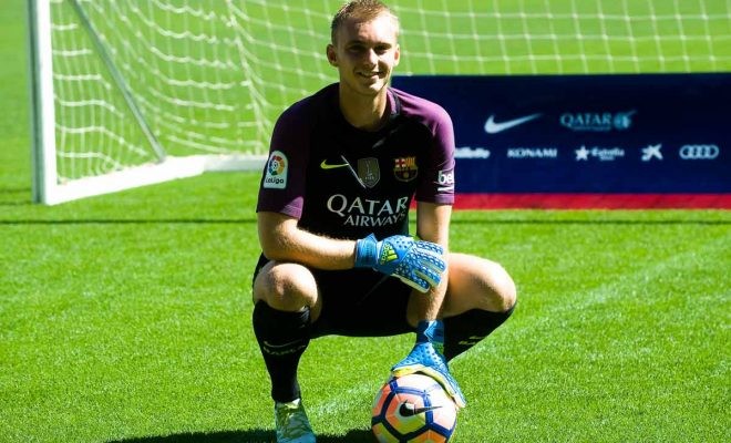 Liverpool hỏi mua Cillessen - Bóng Đá