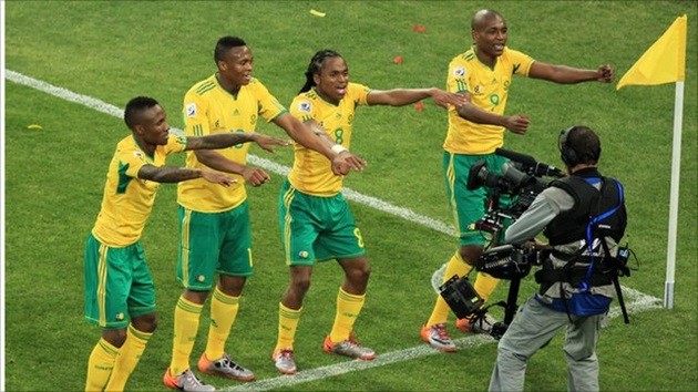 Những đội chủ nhà bị loại sớm nhất tại World Cup - Bóng Đá