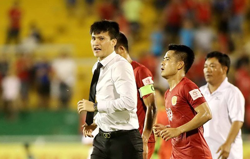Công Vinh: Nghỉ việc thôi, có gì mà ầm ĩ! - Bóng Đá