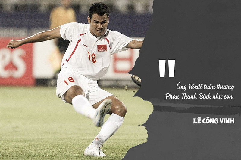 HLV Alfred Riedl phản bác thông tin trong tự truyện Công Vinh - Bóng Đá