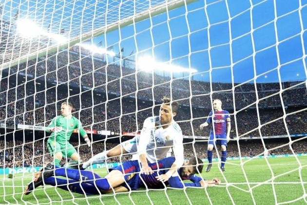 Tỏa sáng rực rỡ, Ronaldo vẫn chịu bất công ở Real Madrid - Bóng Đá