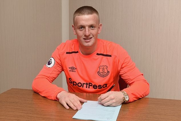 Chùm ảnh: Everton trình làng 2 bom tấn mùa Hè - Bóng Đá