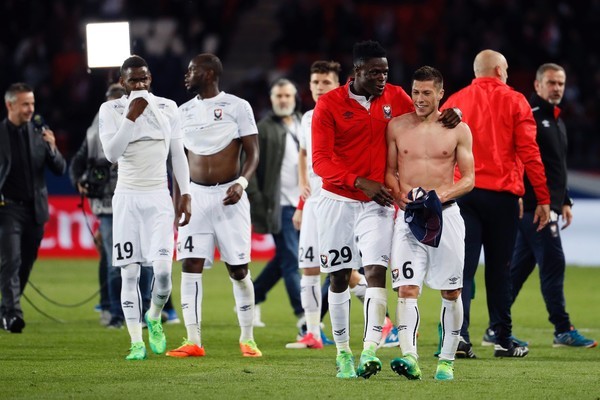 Ảnh sau trận PSG - Bóng Đá