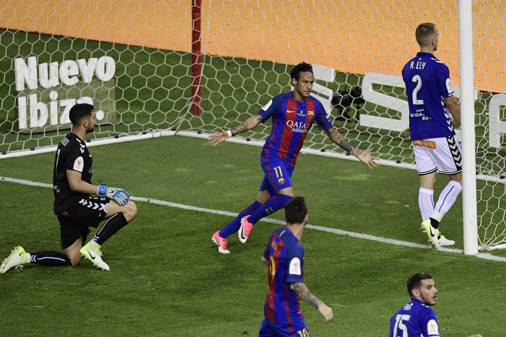 Chùm ảnh: Barcelona ăn mừng chức vô địch - Bóng Đá