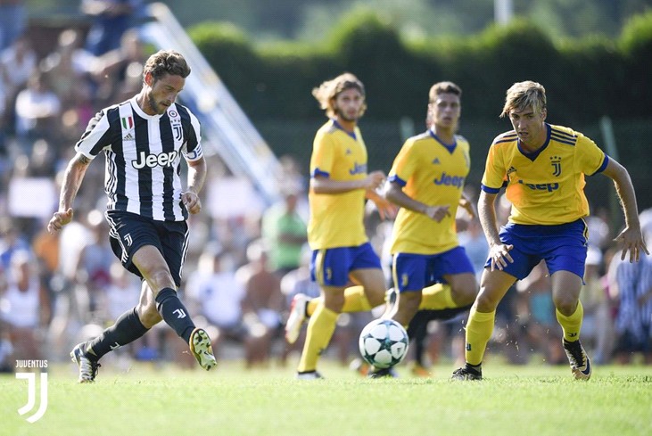 Ảnh đội một Juve hoà đội trẻ - Bóng Đá