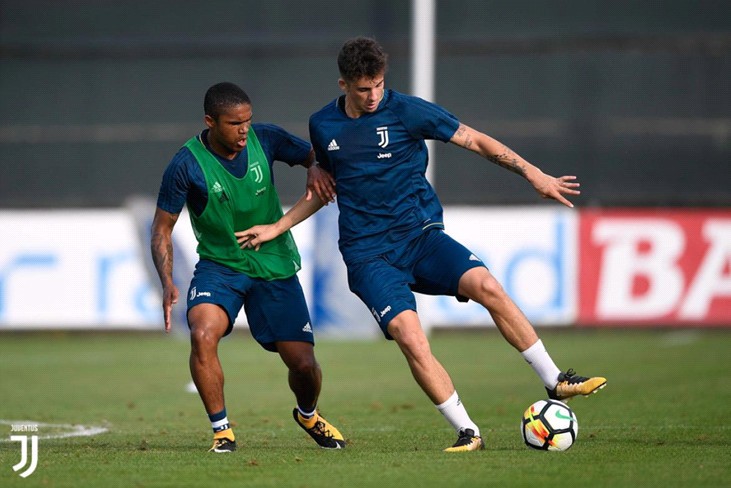 Ảnh tập luyện Juve - Bóng Đá