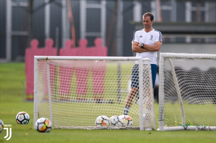 Ảnh tập luyện Juve - Bóng Đá