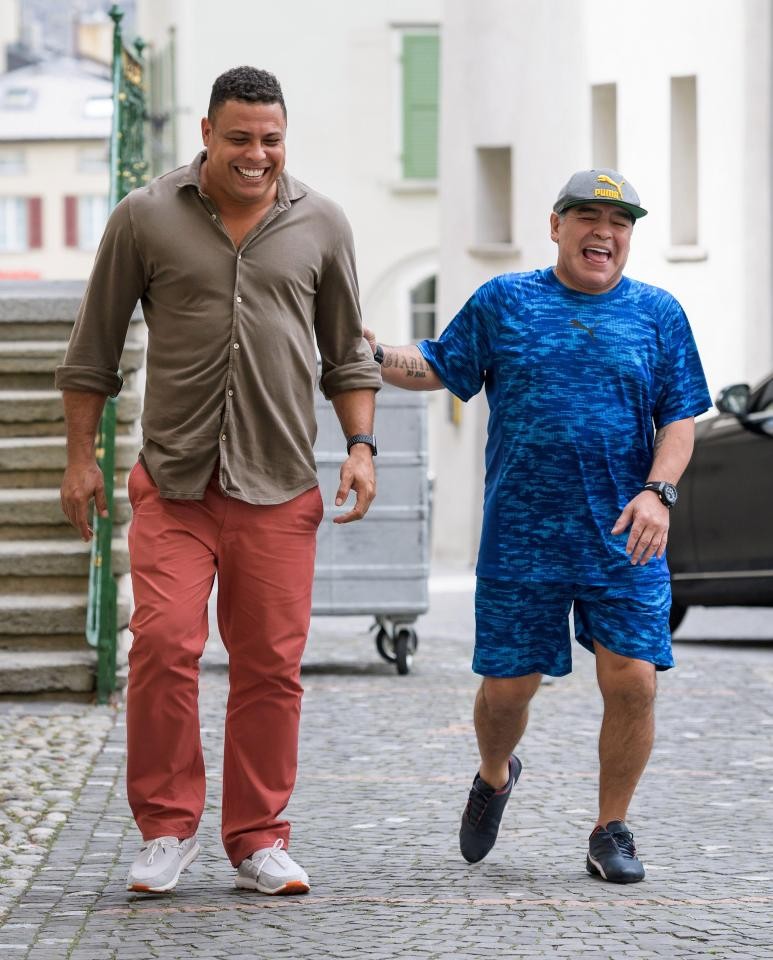 Maradona và Ronaldo kề vai sát cánh tại Thuỵ Sỹ - Bóng Đá