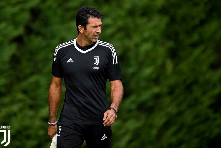 Ảnh tập luyện Juventus - Bóng Đá