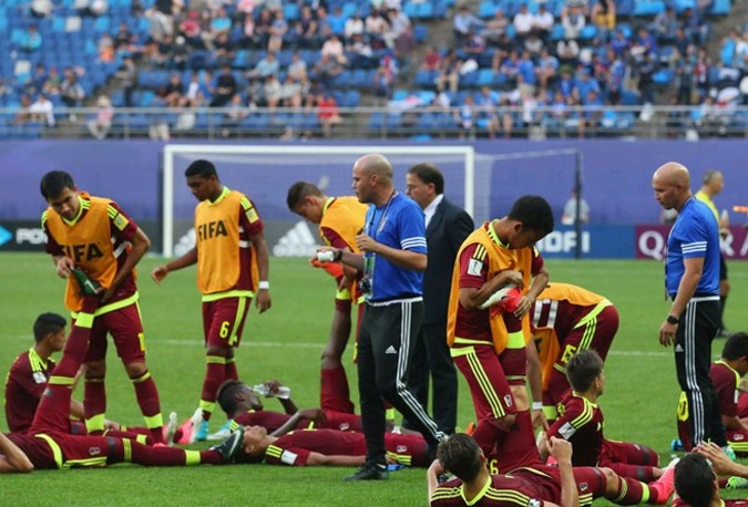 Ảnh sau trận U20 Venezuela - Bóng Đá