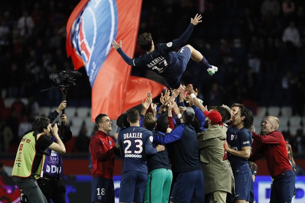 Ảnh sau trận PSG - Bóng Đá