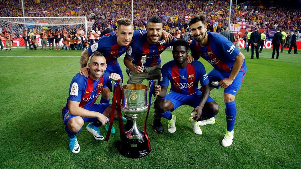 Chùm ảnh: Barcelona ăn mừng chức vô địch - Bóng Đá