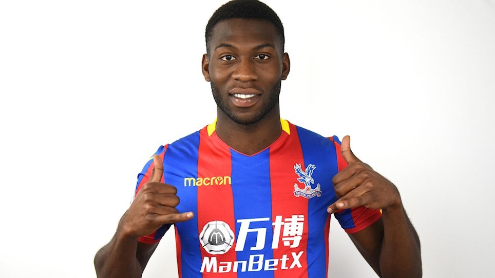 Ảnh Fosu-Mensah ra mắt Palace - Bóng Đá