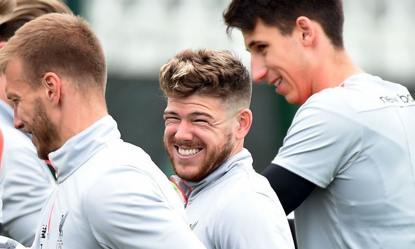 Ảnh tập luyện Liverpool - Bóng Đá