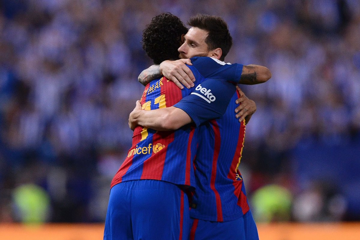 Chùm ảnh: Đè bẹp Alaves, Barca có quà chia tay Enrique - Bóng Đá