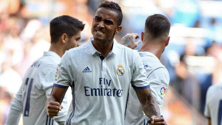 Zidane XÁC NHẬN Danilo chia tay Real Madrid - Bóng Đá