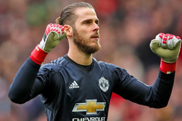 Top 10 hợp đồng làm nên thương hiệu của Man United ở thế kỷ 21 - Bóng Đá