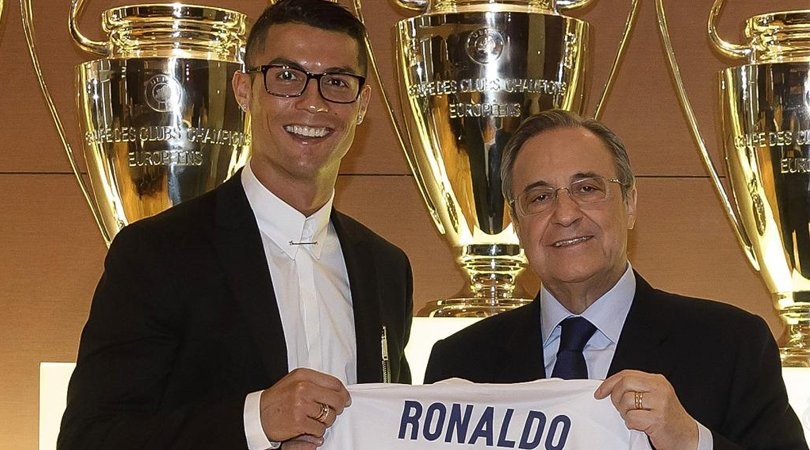 Đúng như dự đoán, Ronaldo đã hết buồn! - Bóng Đá