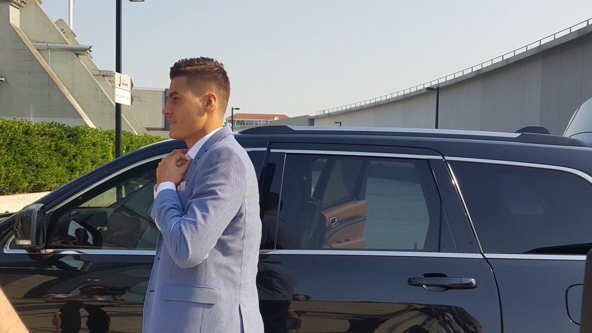 Chùm ảnh: Patrick Schick rạng rỡ tại Juventus - Bóng Đá