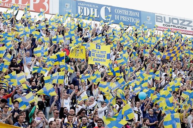 Tròn hai năm Parma phá sản: Hành trình trở lại vực sâu - Bóng Đá