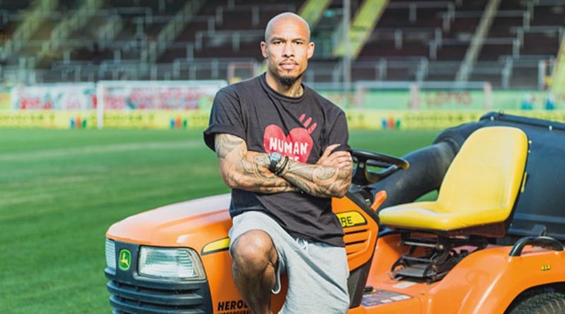 De Jong muốn mời bia hàn huyên với nạn nhân Xabi Alonso - Bóng Đá
