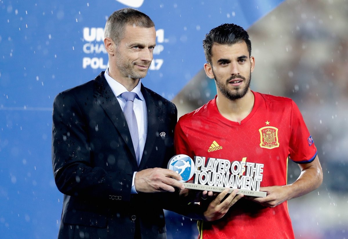 CHÍNH THỨC: Real Madrid chiêu mộ 