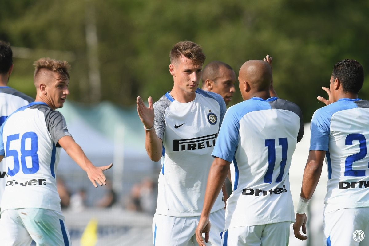 Spalletti toát mồ hồi trong trận đầu tiên dẫn dắt Inter - Bóng Đá
