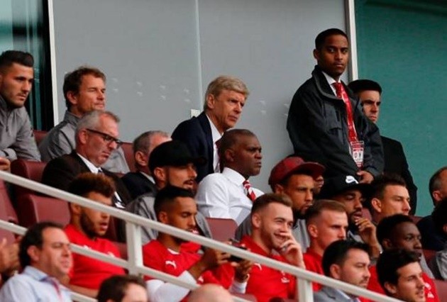 Trợ lý Steve Bould trở lại, Arsenal tập buổi cuối trước Emirates Cup - Bóng Đá